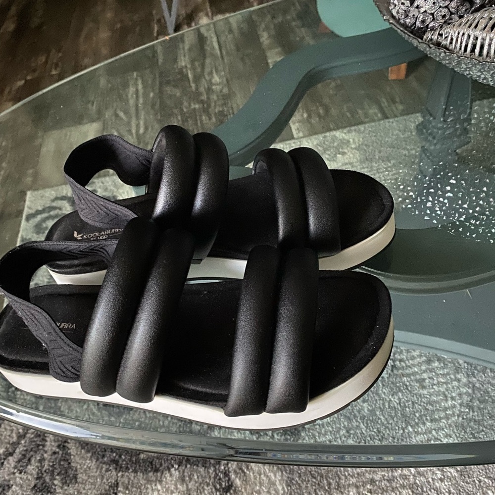 Koolaburra by UGG women Anida Sandal